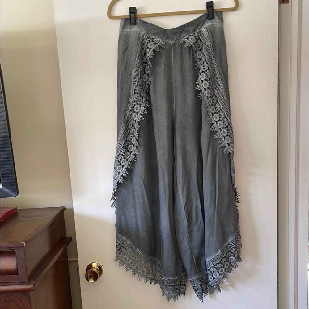 NWT Simply Couture Layered Lace Trim Wide Leg Flowy Boho Pants XL - Picture 4 of 10